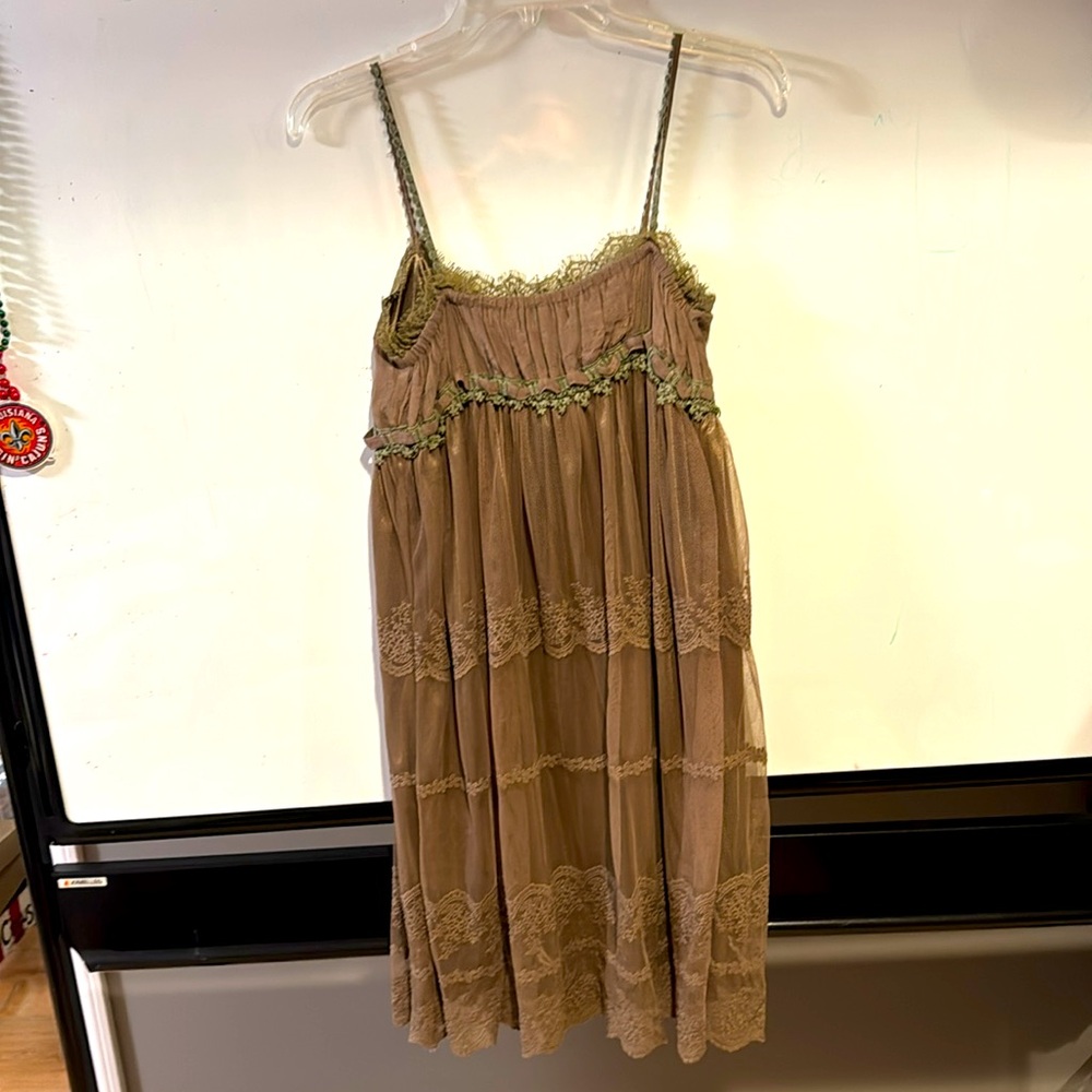 RYU new with tags summer dress size m. Short with sheer embroidered overlay - Picture 2 of 10